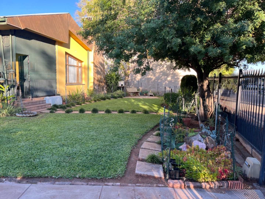 5 Bedroom Property for Sale in Die Rand Northern Cape